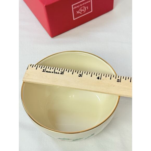 Lenox American By Design Holiday 5’ Bowl With Leaf & Holly Berries - Picture 7 of 11